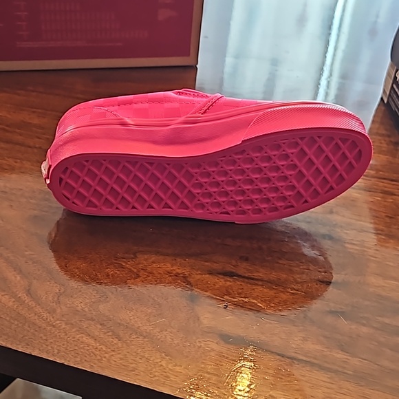 Classic slip on pink checkered VANS - Picture 3 of 5
